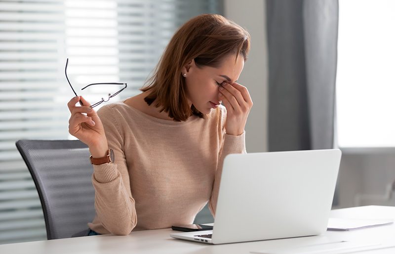 Почему от компьютера устают глаза